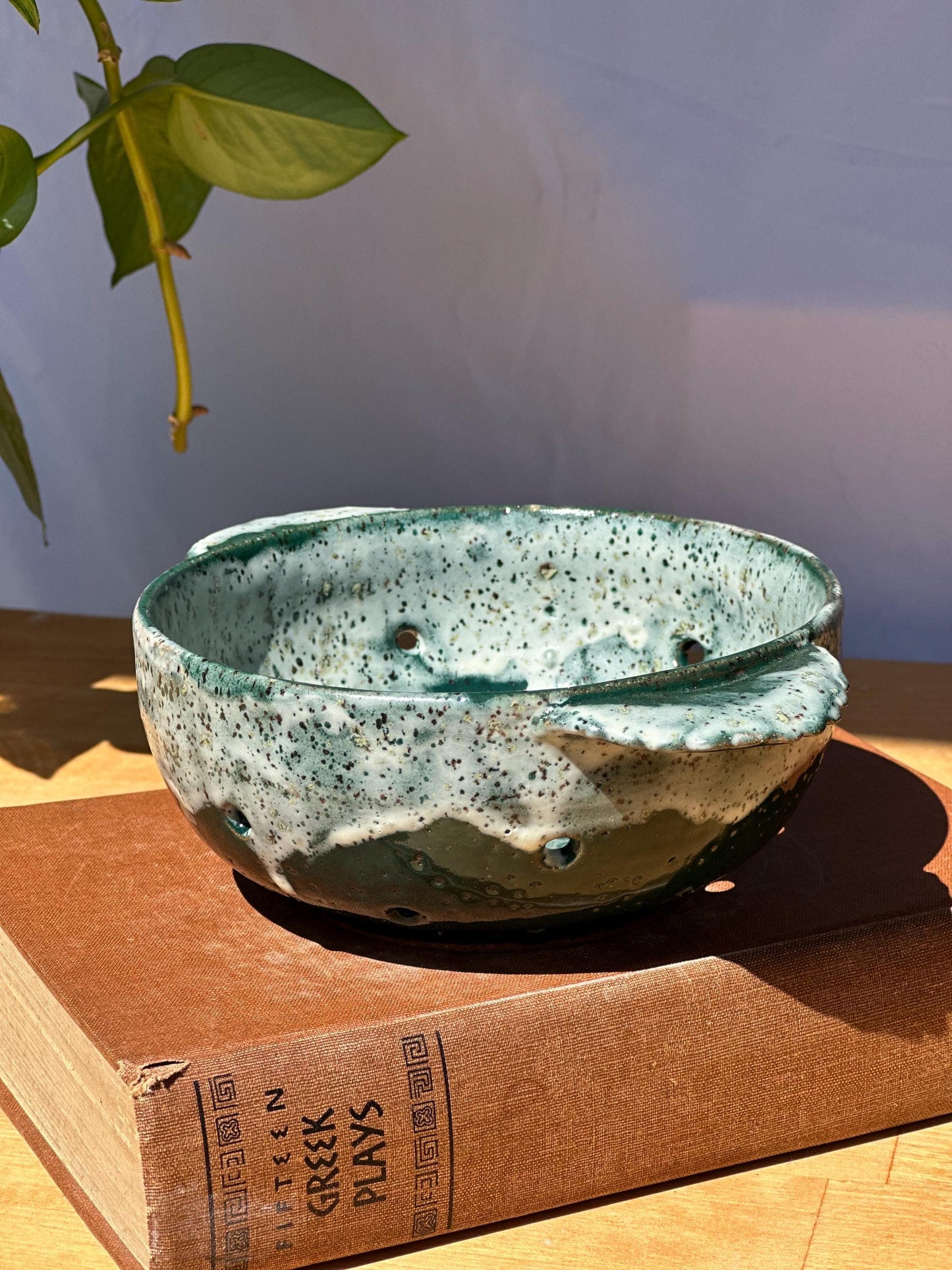 Oceanic Berry Bowl with Rippled Handles