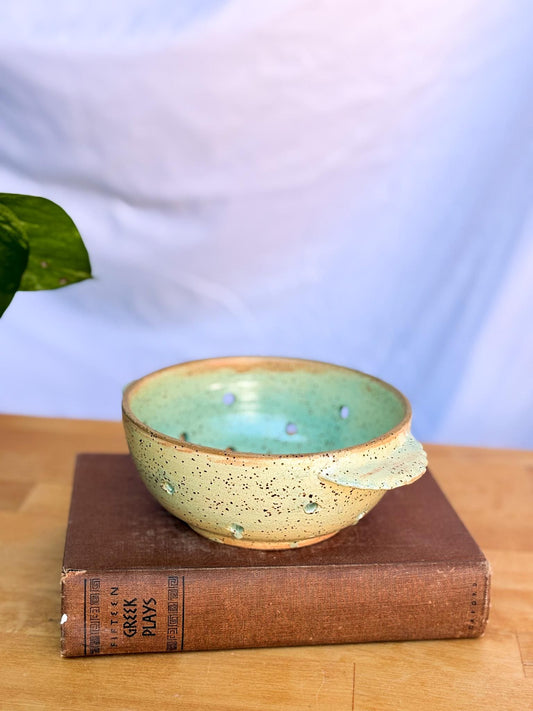 Summer Colander with Rippled Handles | Bright Berry Bowl