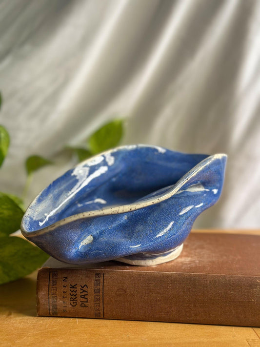 Hugged Bowl