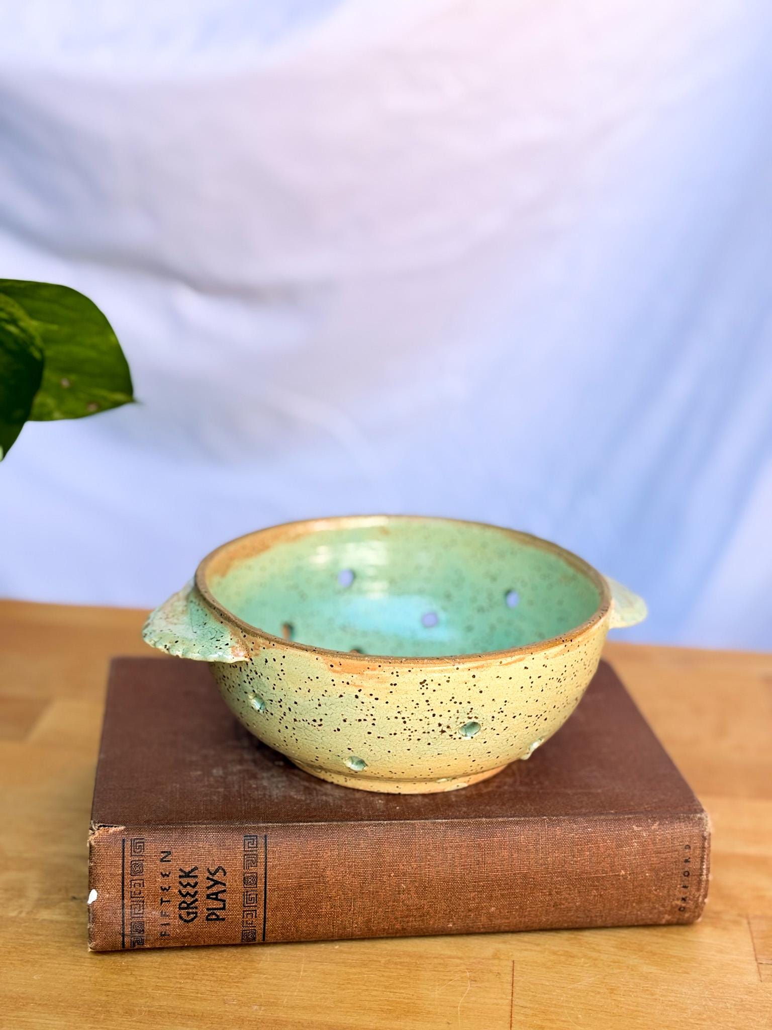 Summer Colander with Rippled Handles | Bright Berry Bowl