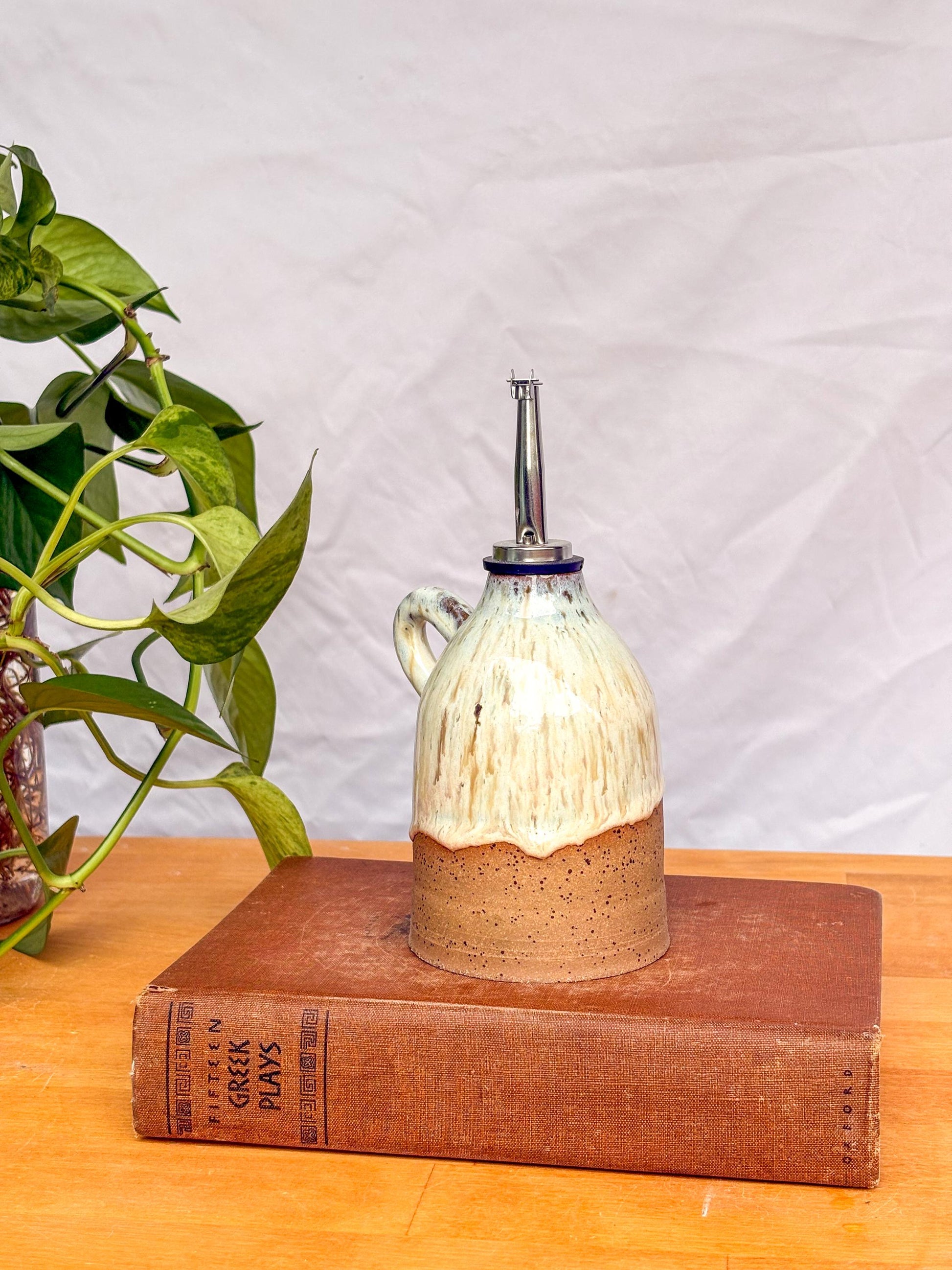 Warm White Speckled Oil Cruet – Ceramic Olive Oil Dispenser